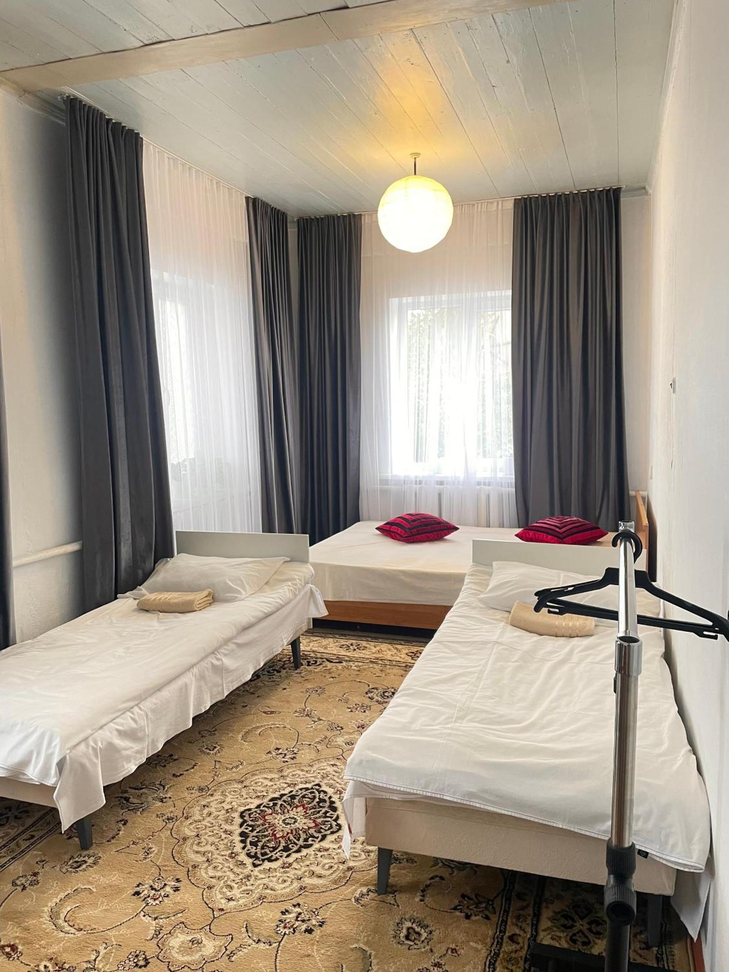 Gulnara Guest House Balykchy Luaran gambar
